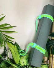 Load image into Gallery viewer, Aria Macrame Yoga Mat Straps