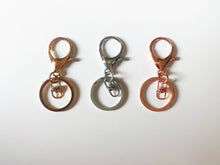 Load image into Gallery viewer, Pipa Knot Keyring