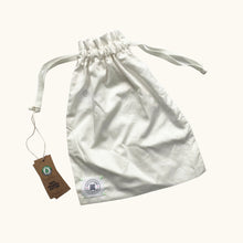 Load image into Gallery viewer, Aurora Macrame Bag - Medium Size with strap