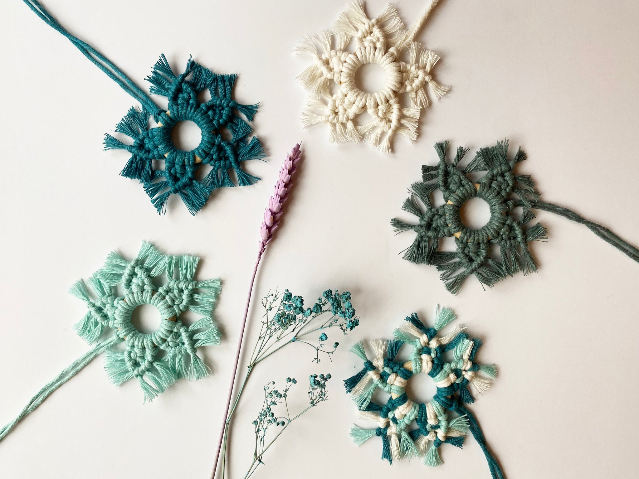 D.I.Y. Macrame Snowflakes Kit - make your own Christmas decorations! –  Kalicramé