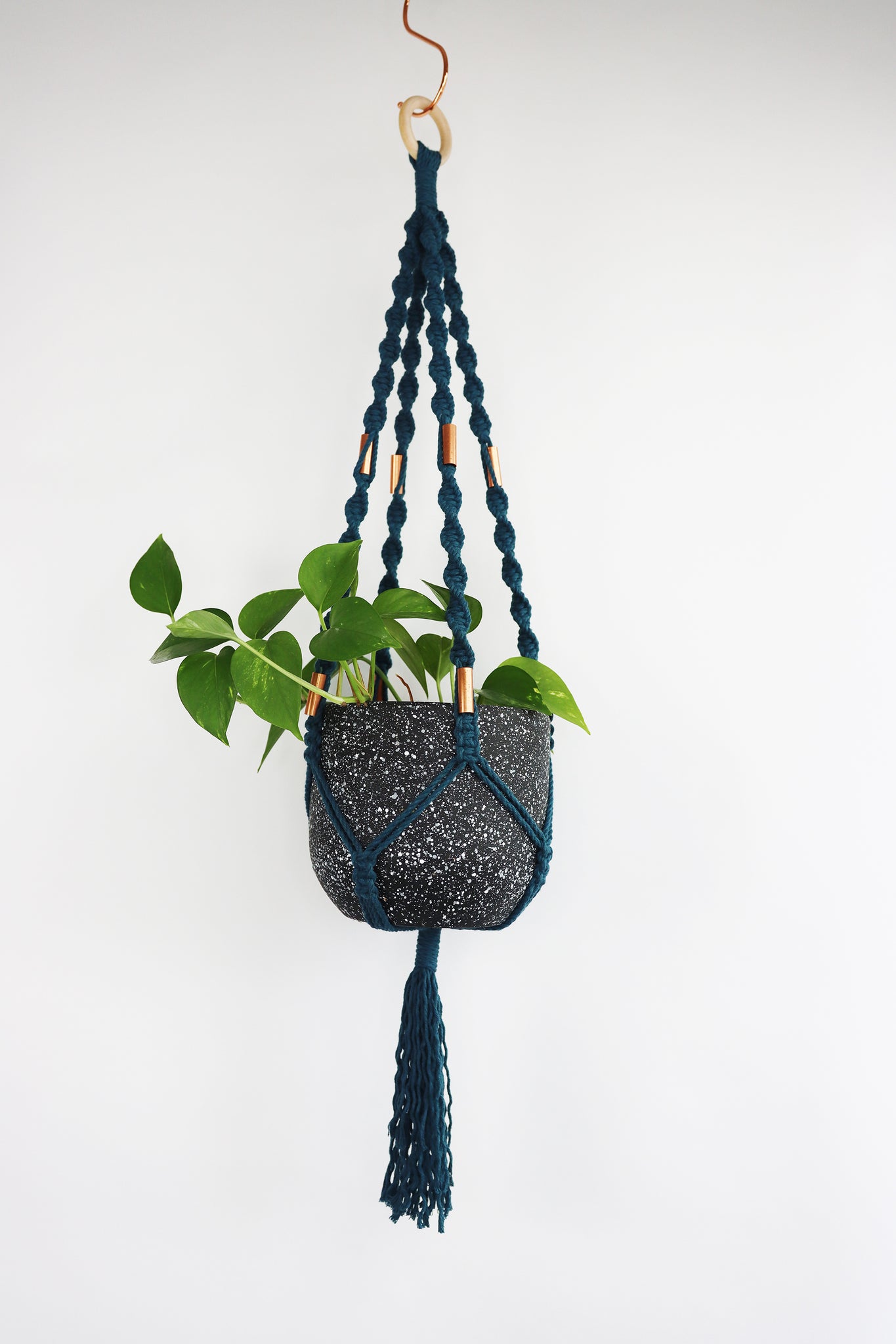 blue macrame plant hanger Peacock Macrame Plant Hanger with Copper Beads – Kalicramé